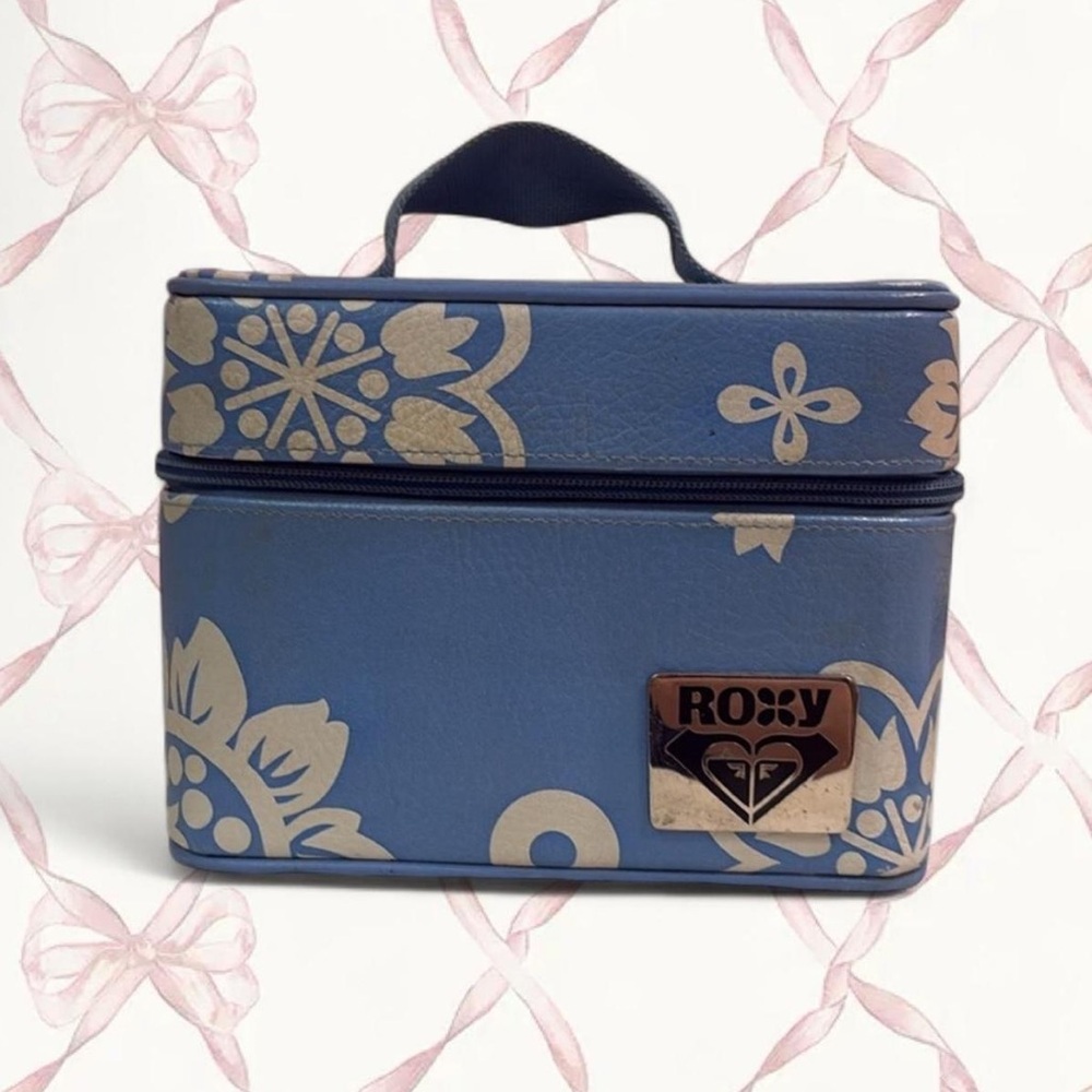 Roxy Blue and Gold Patterned Makeup Bag